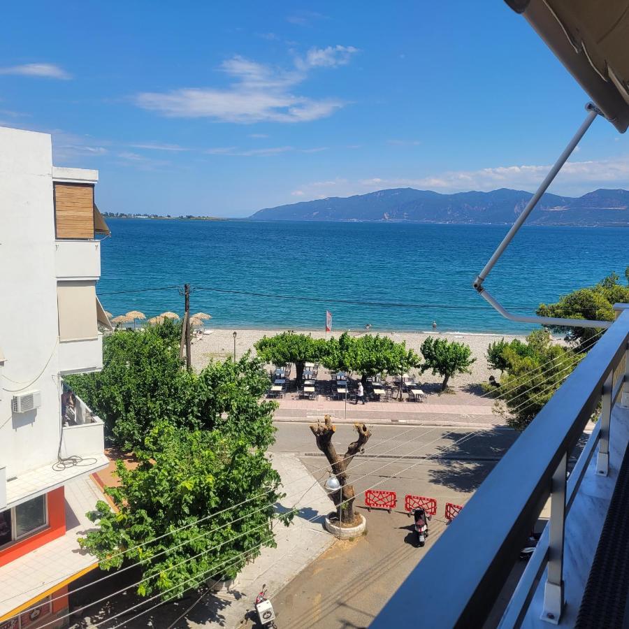 Soficos Sea View Apartment Nafpaktos Екстериор снимка