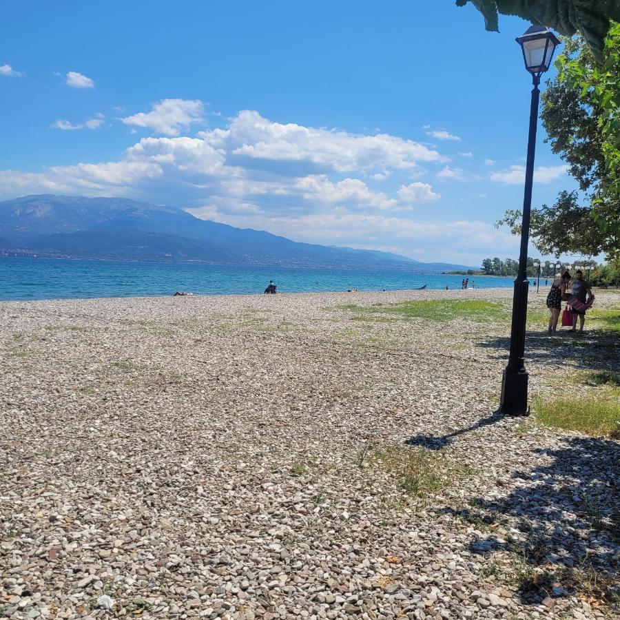Soficos Sea View Apartment Nafpaktos Екстериор снимка